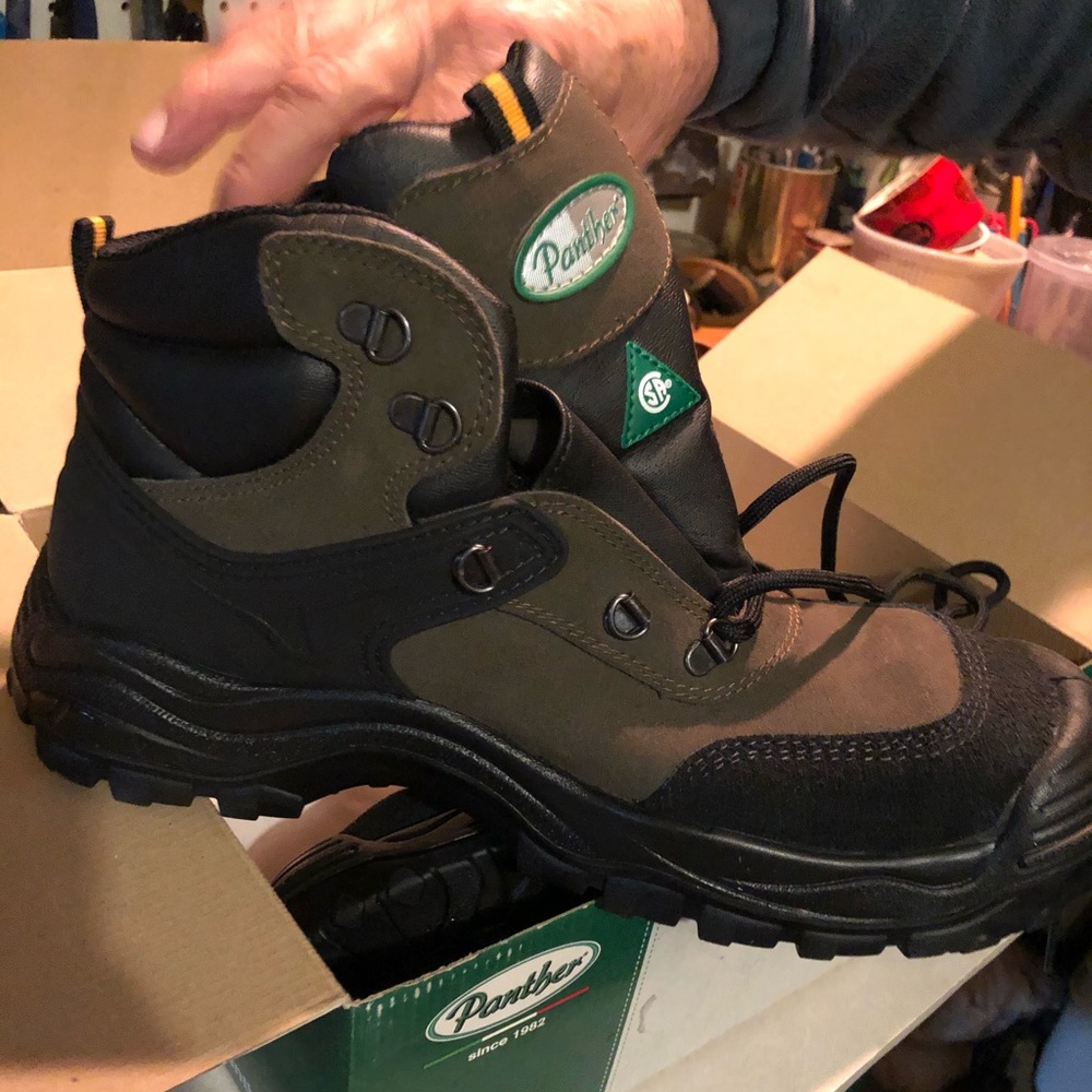 Brand new Panther steel toe boots size 10.5